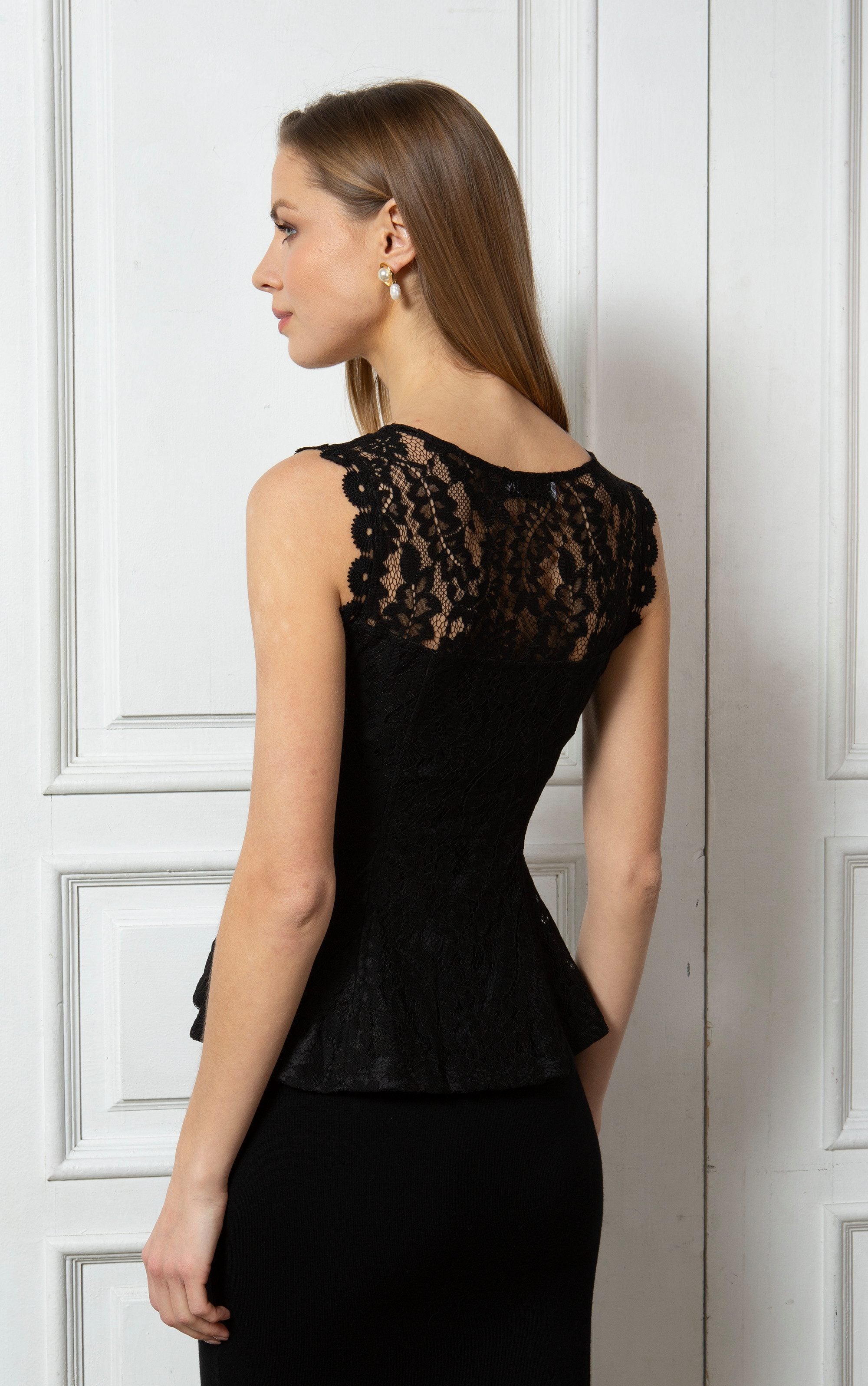 Top mit Spitzen-Details