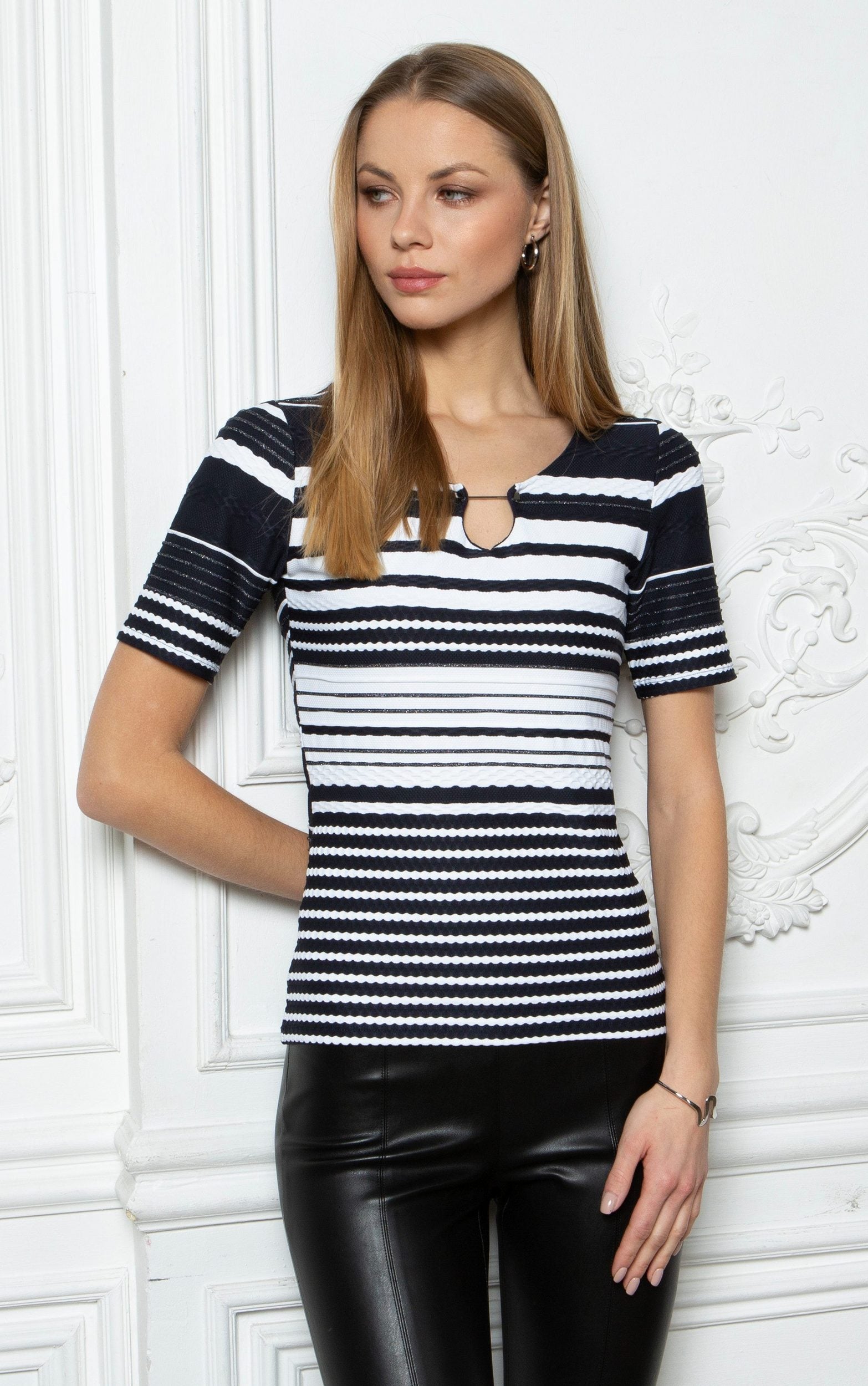 T-Shirt mit Verschlussdetail
