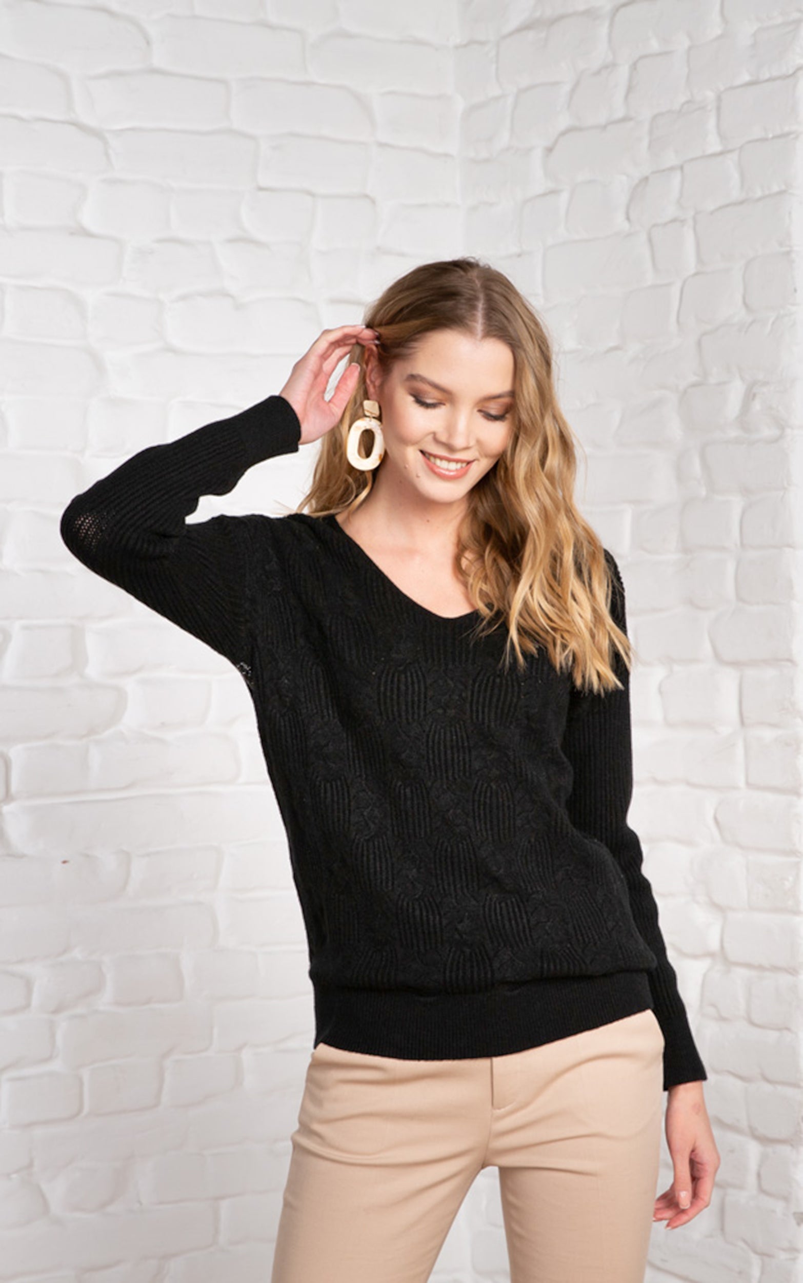 Strickpullover mit Zopfstrickstruktur
