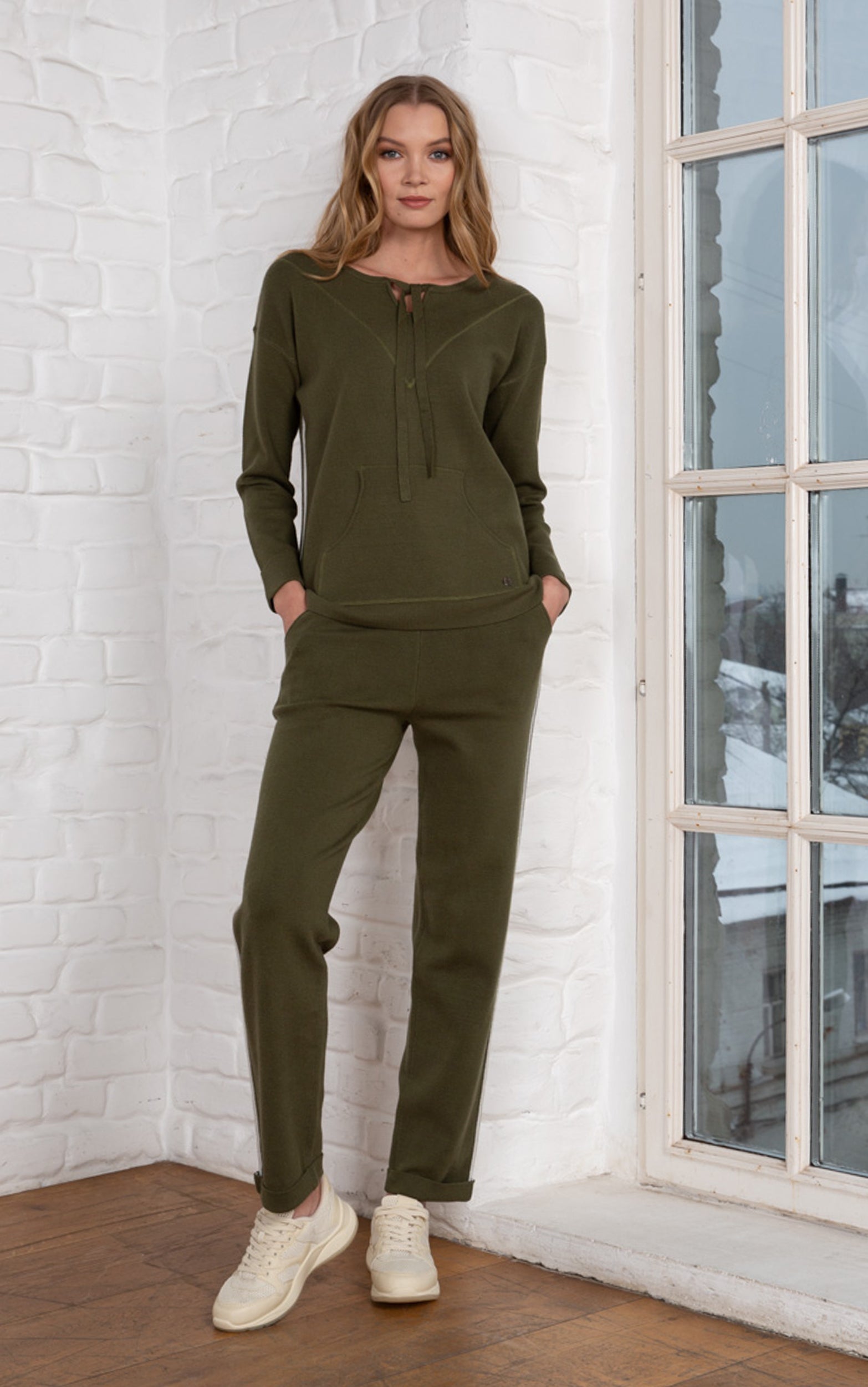 Strickhose in Khaki im sportlichen Stil