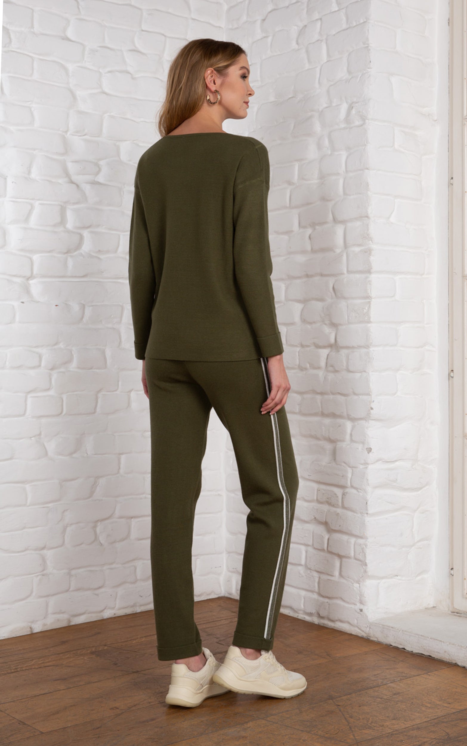Strickhose in Khaki im sportlichen Stil