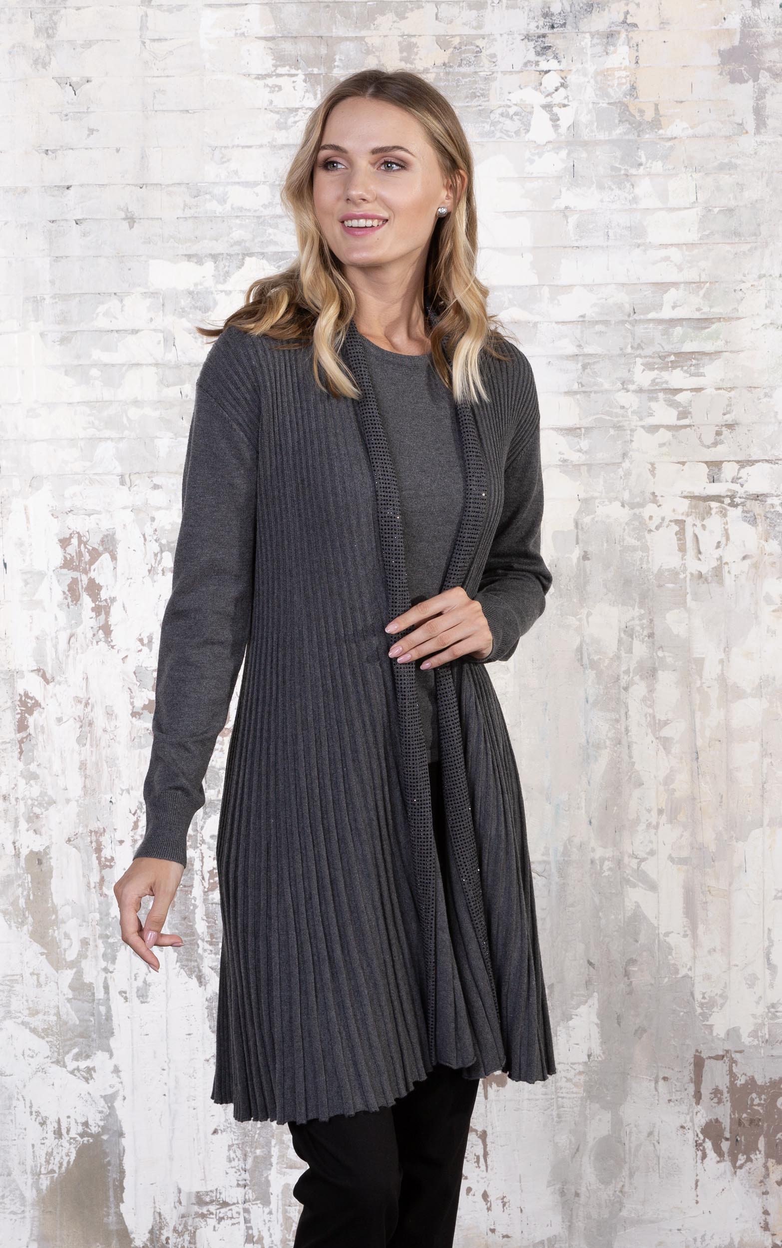 Twinset mit langem Plissee-Cardigan und Strasssteinen