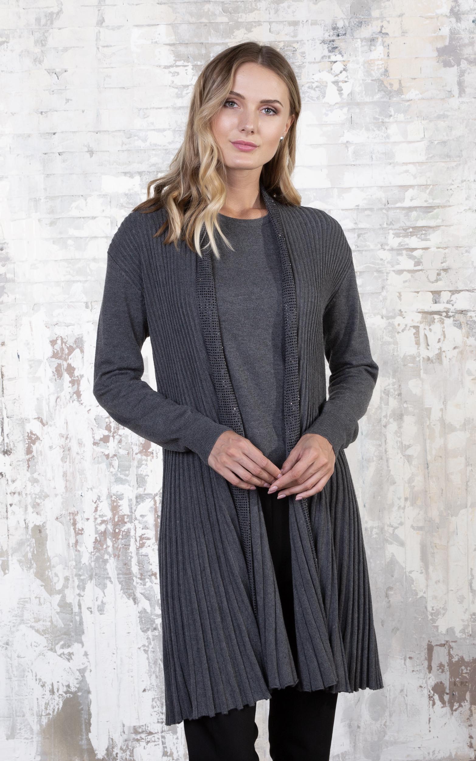 Twinset mit langem Plissee-Cardigan und Strasssteinen