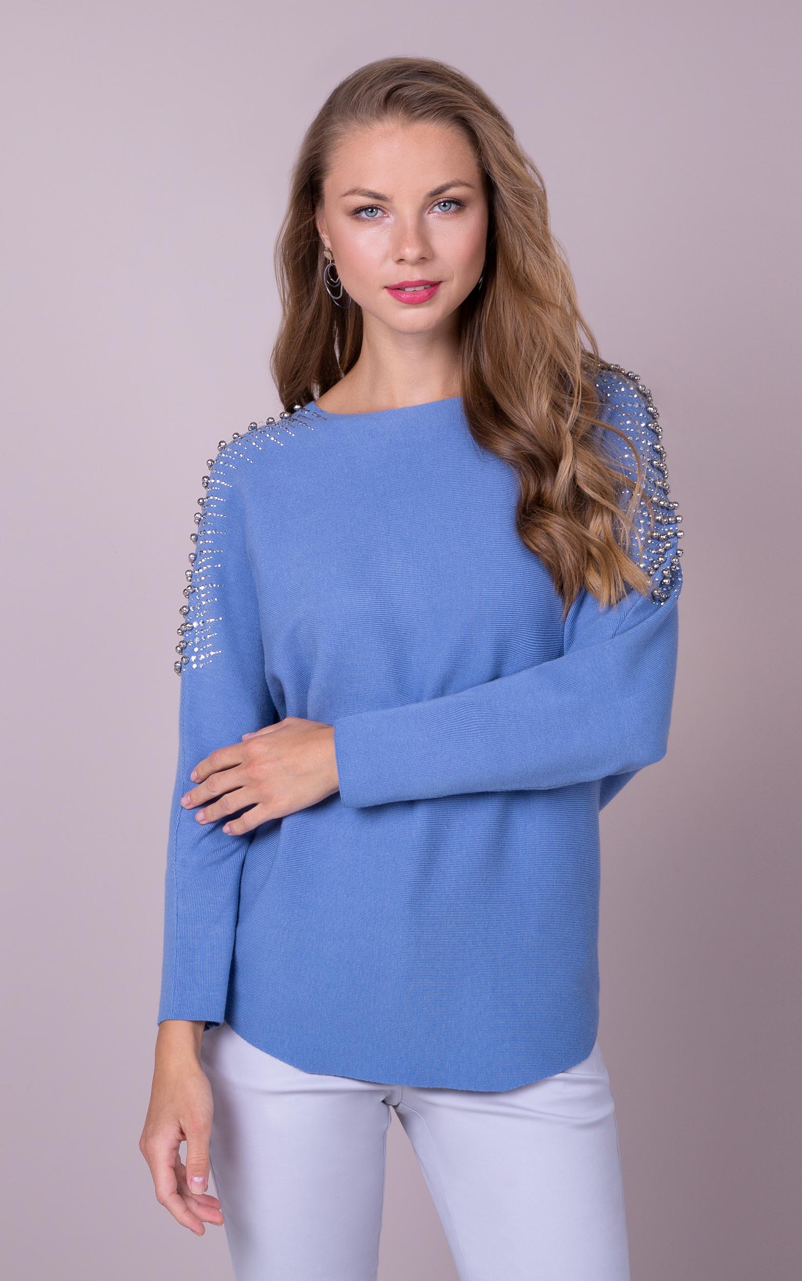 Pullover mit Nieten- und Stein-Applikation