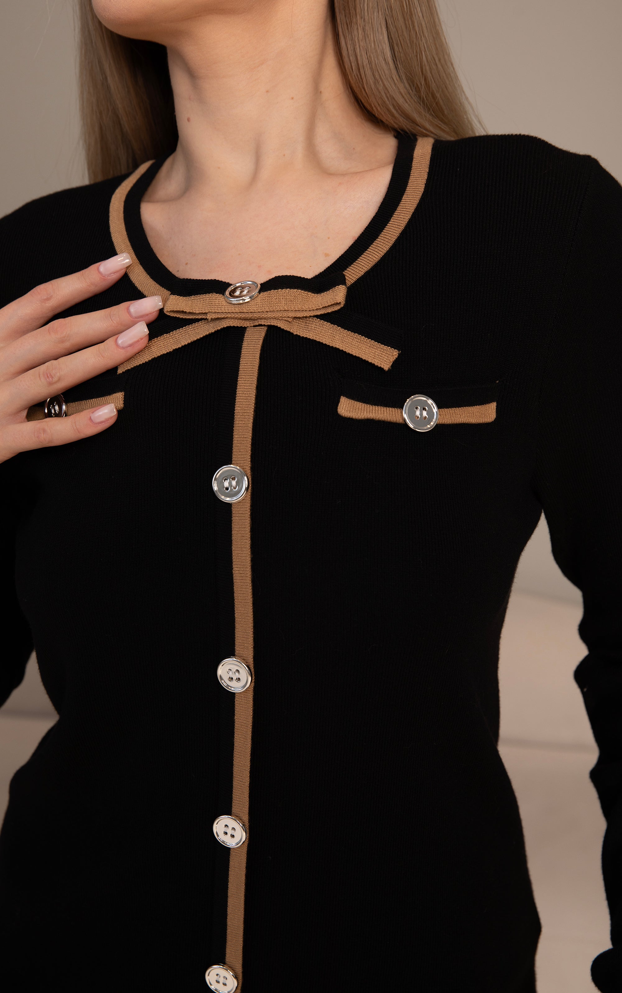 Pullover mit Schleifendetail