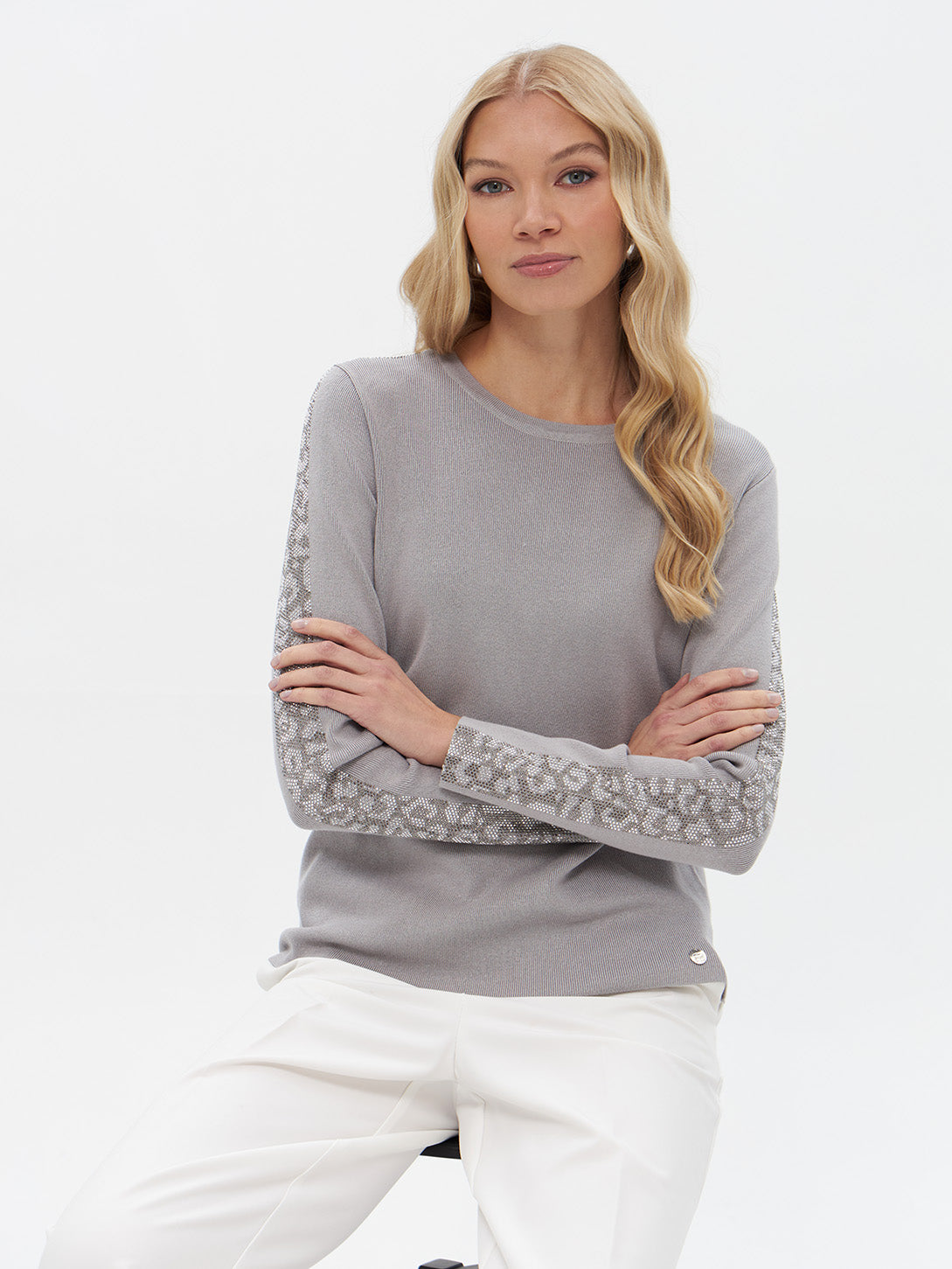 Strickpullover mit Leoparden Ärmeln