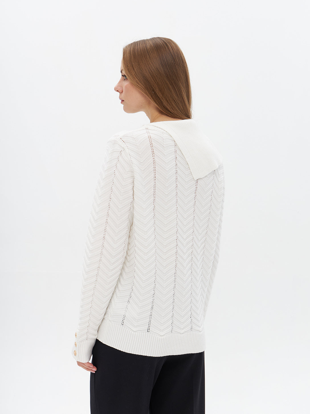 Strickpullover mit Zopfstrick und Umschlagkragen