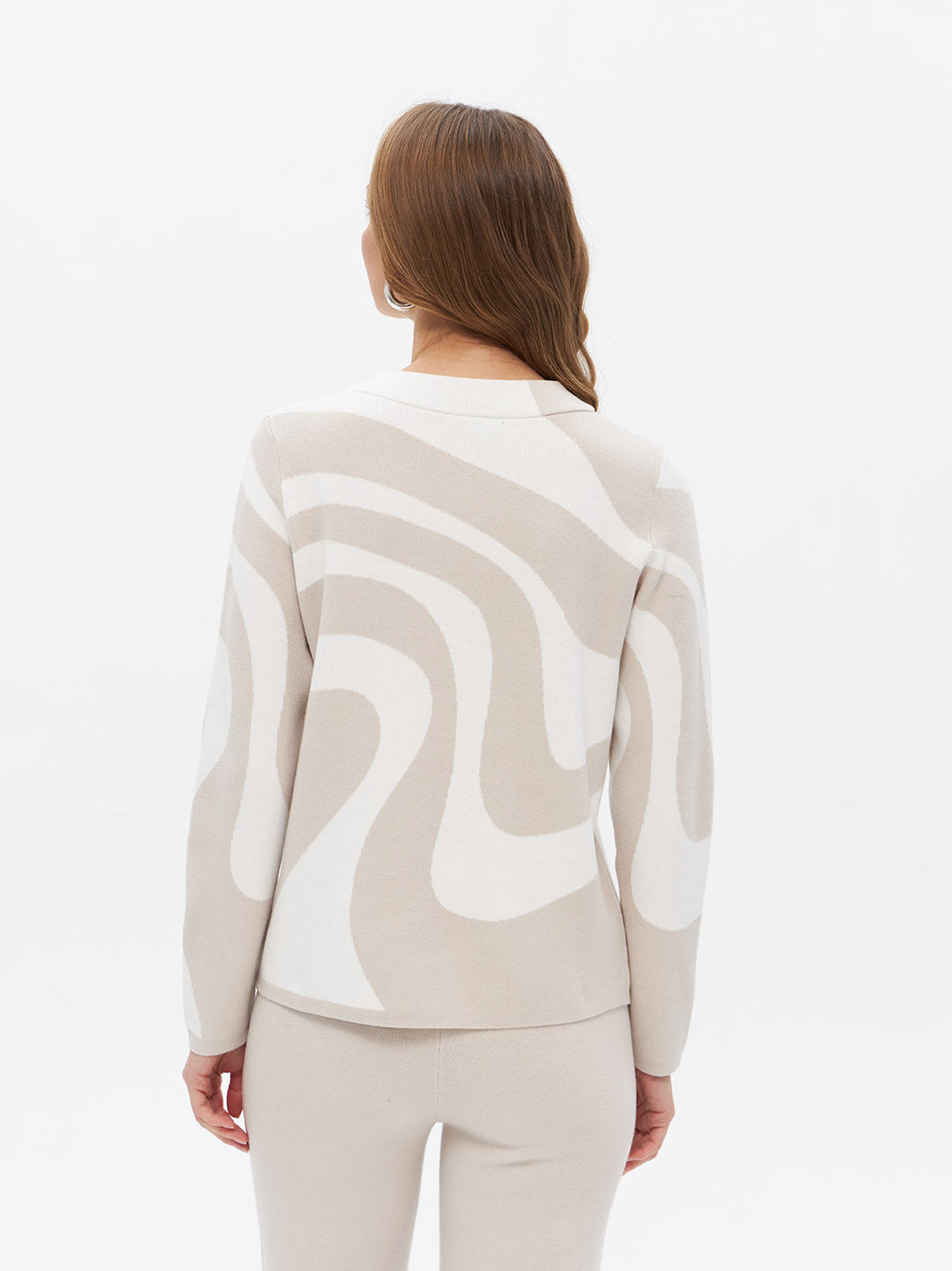 Pullover mit hohem Rundhalsausschnitt in stone