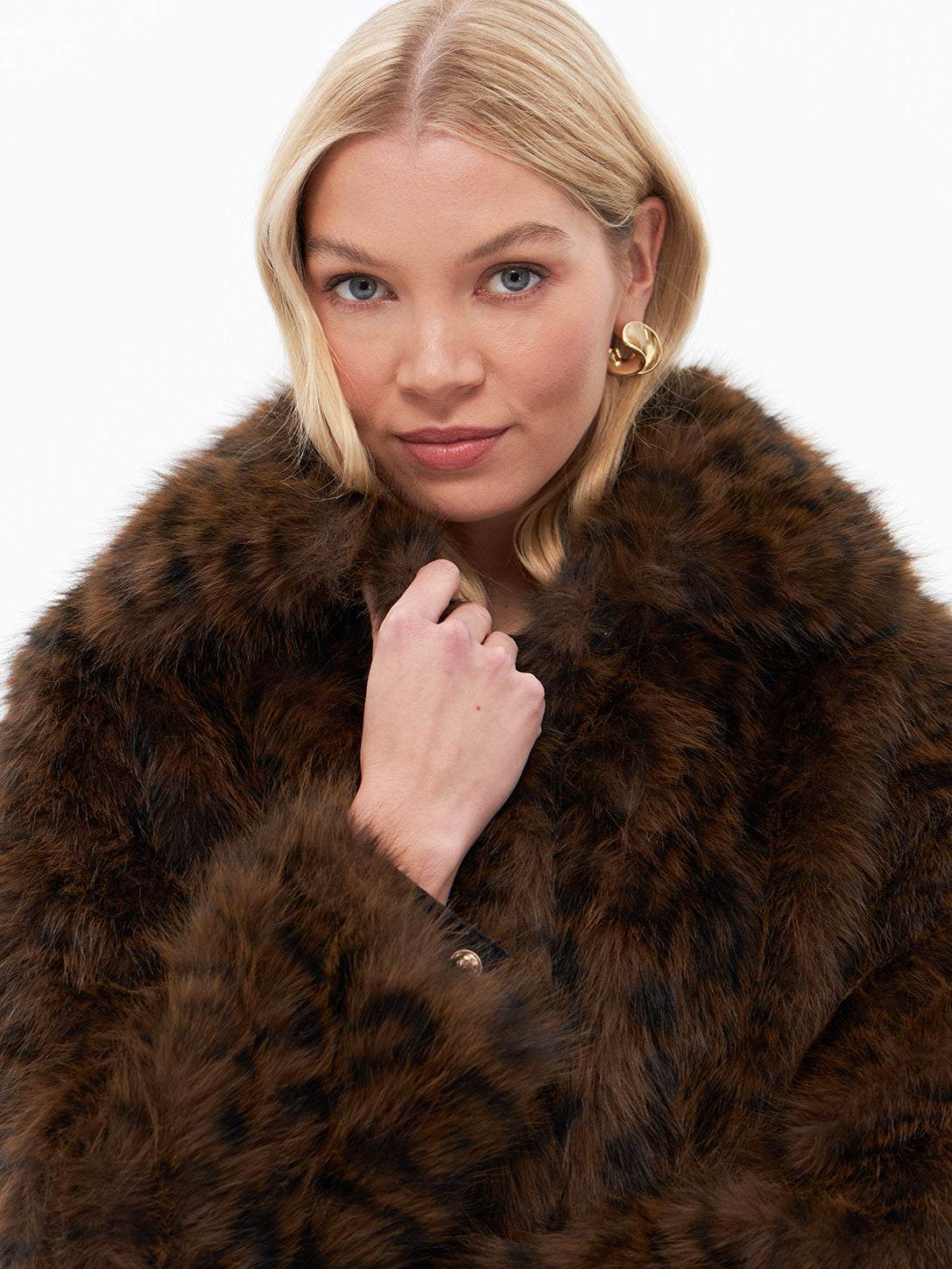Braune Kunstfelljacke mit Leopardenmuster