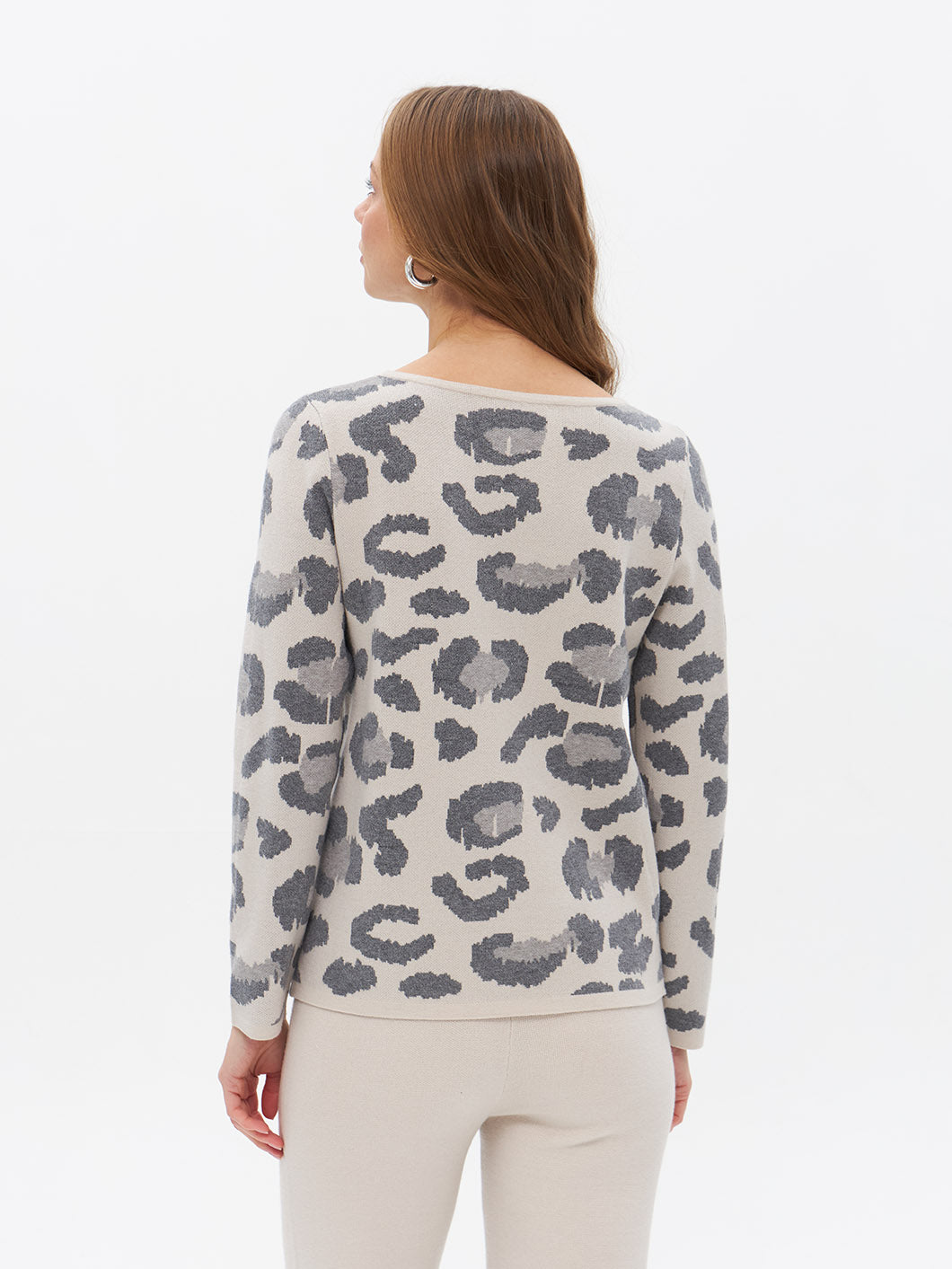 Pullover mit Leopardenmuster in beige