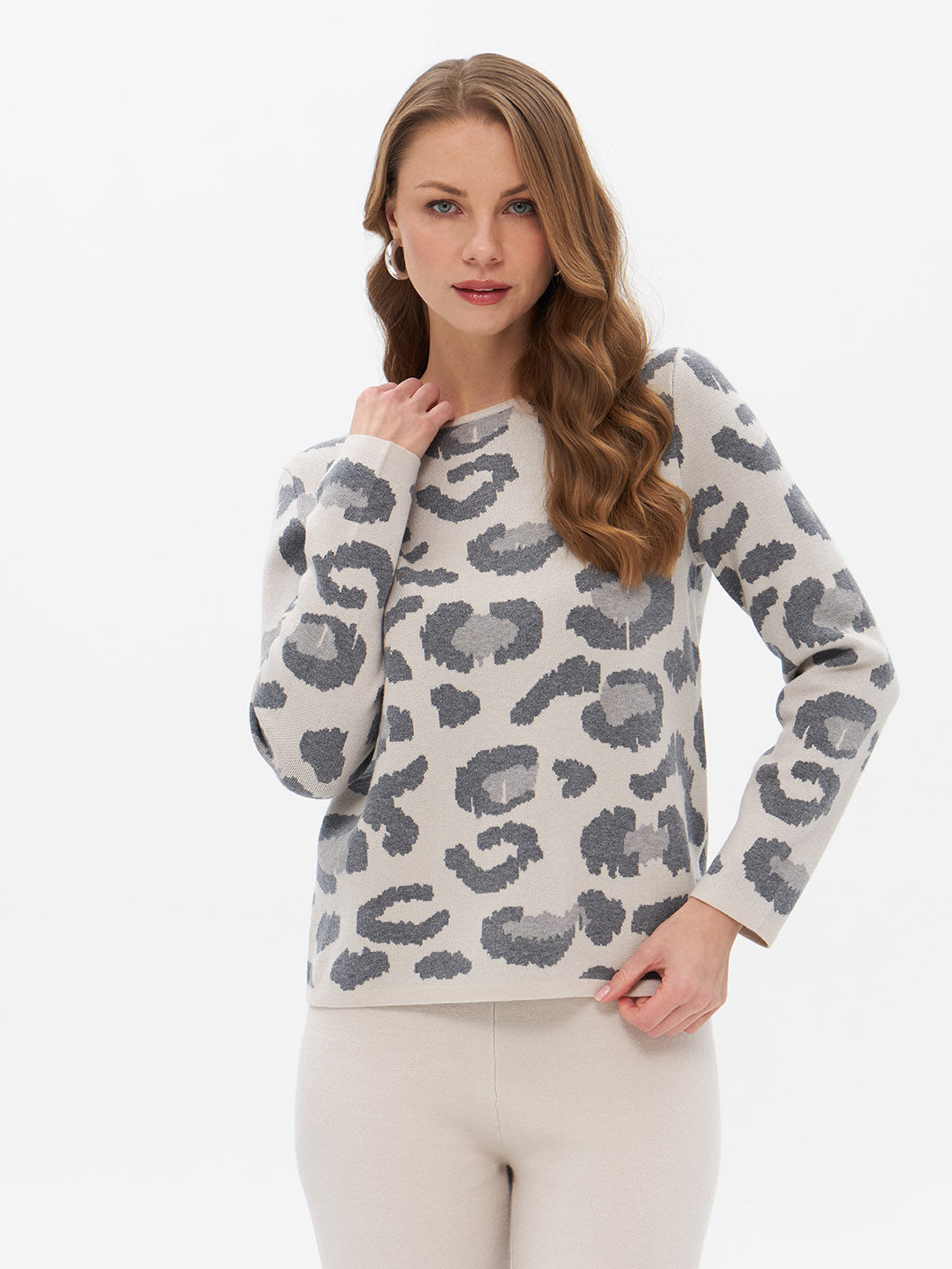 Pullover mit Leopardenmuster in beige