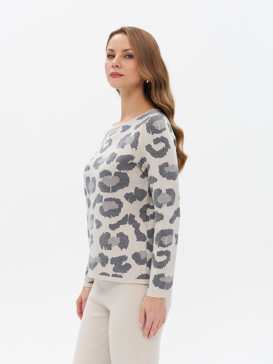 Pullover mit Leopardenmuster in beige