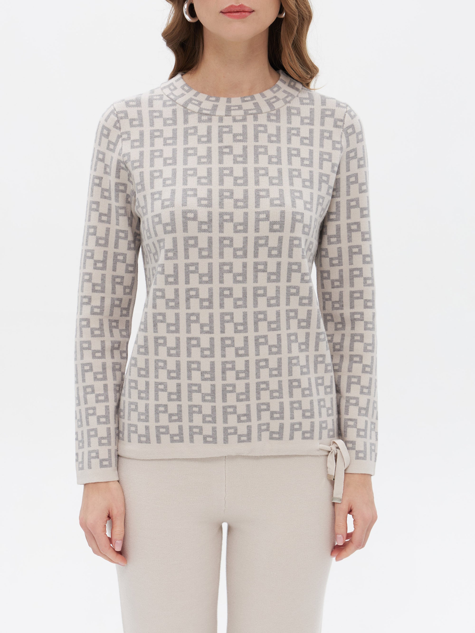 Gemusterter Pullover mit Mock Neck