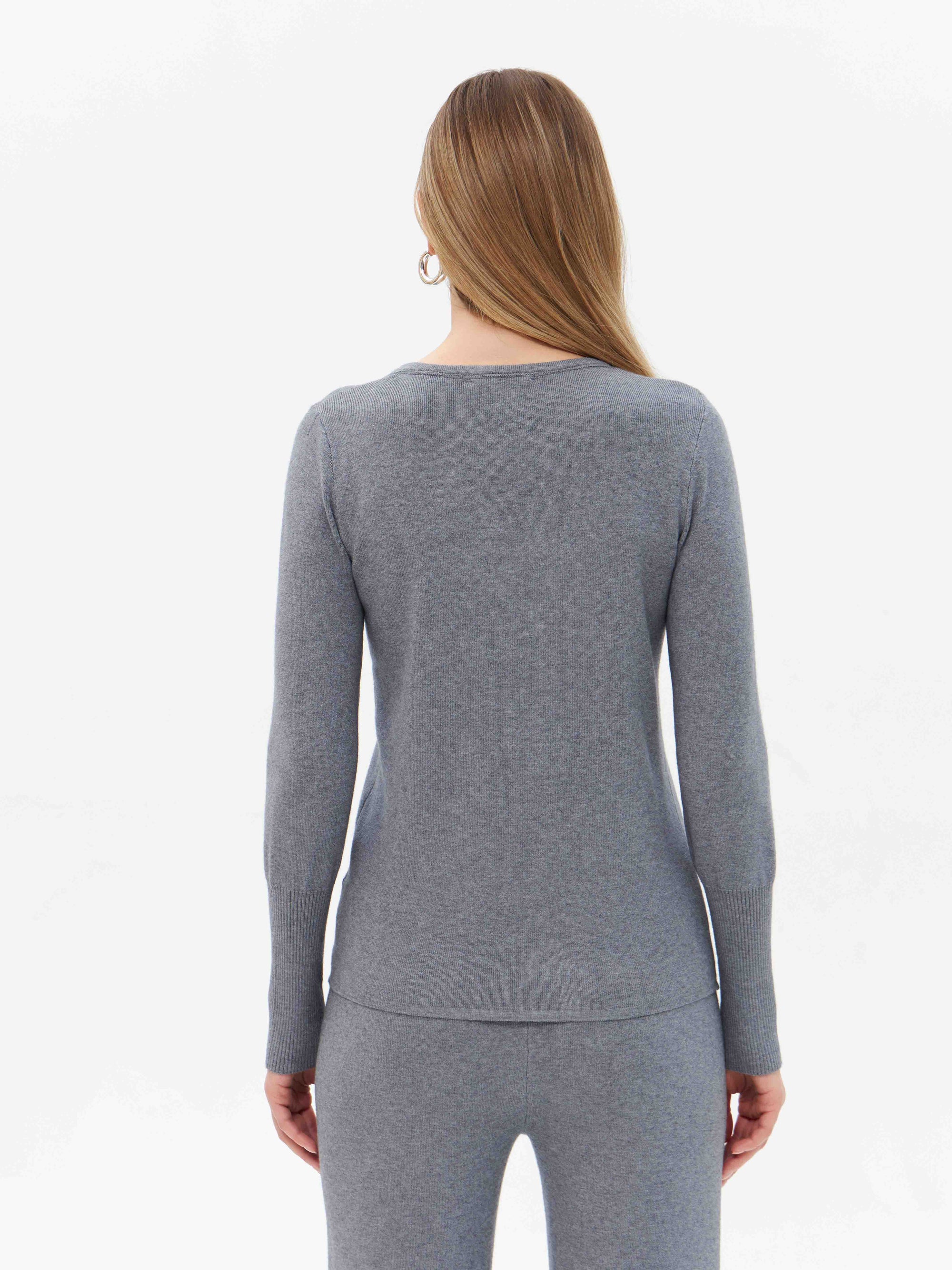 Feinstrickpullover mit Rundhalsausschnitt