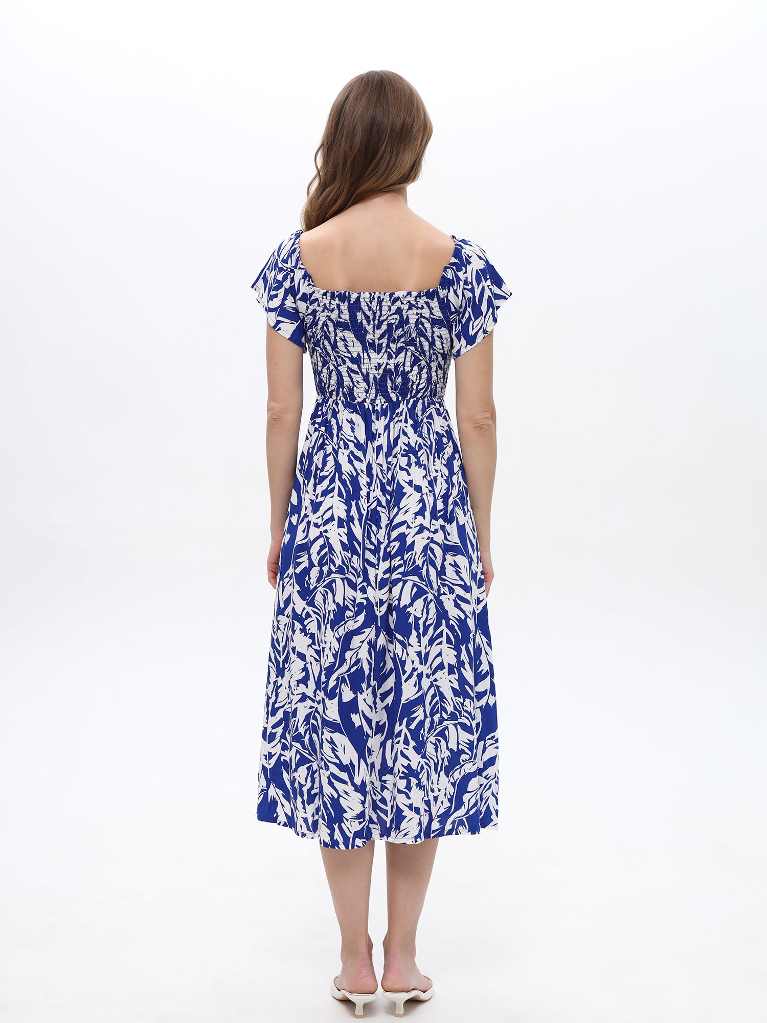 Gesmoktes Kleid mit Blätterprint