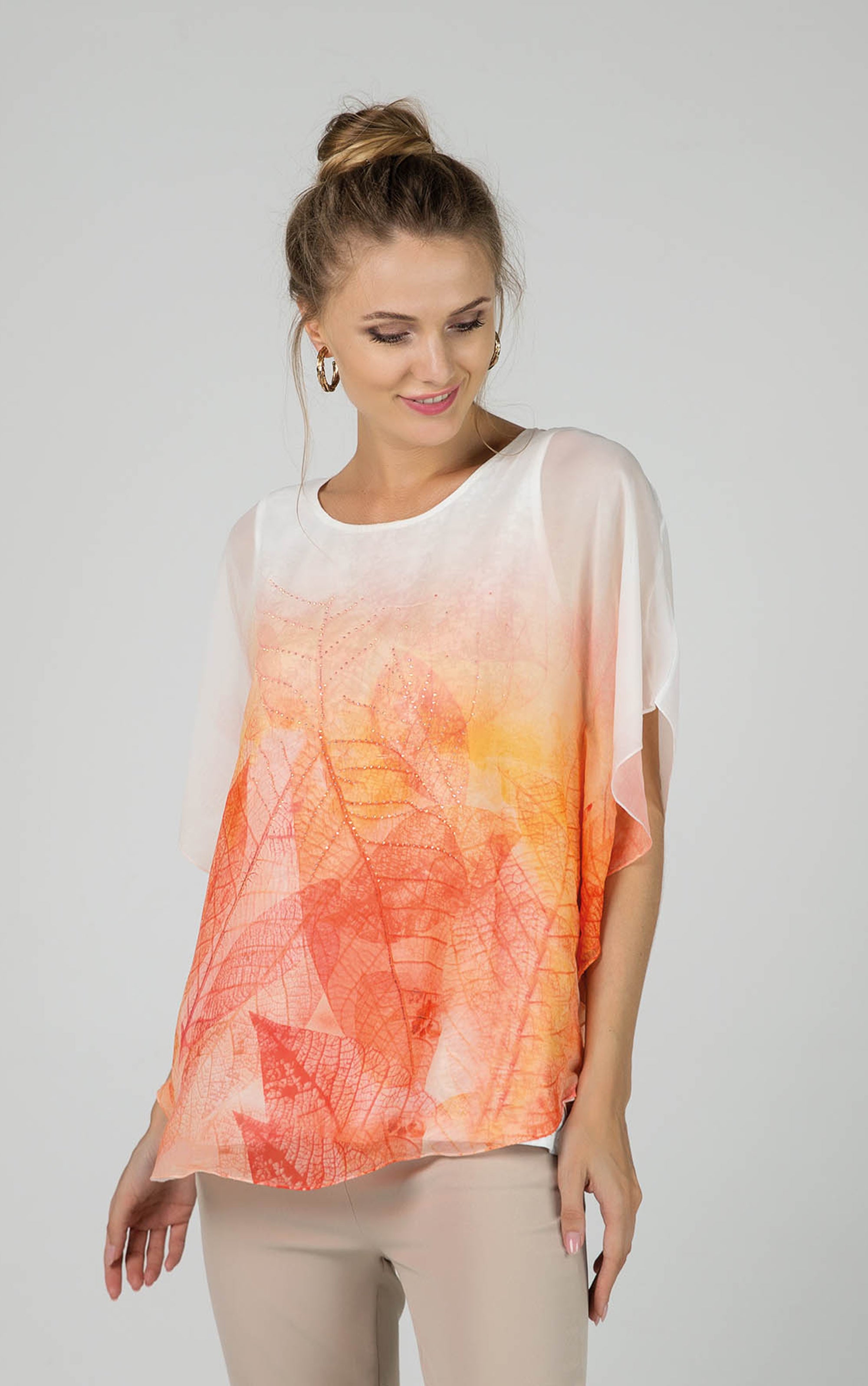 Chiffontunika mit Blätterprint